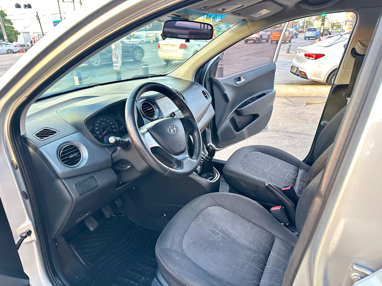 hyundai grand i10 2020 gl mid manual hyundai grand i10 2020 gl mid manual
