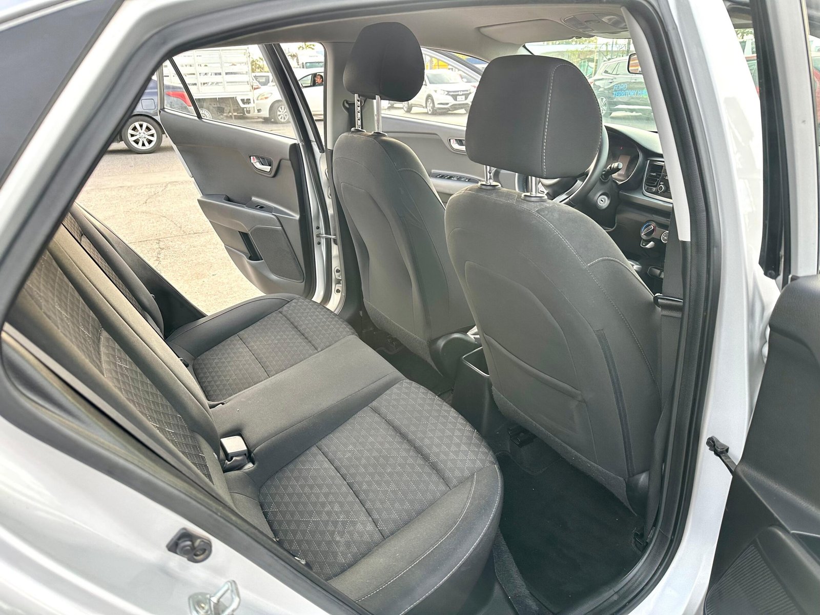 kia rio sedan l ta 2020 kia rio sedan l ta 2020