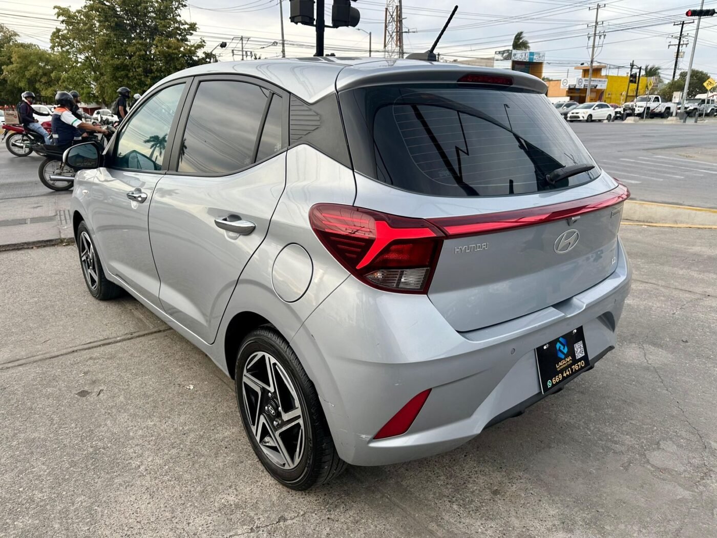 hyundai grand i10 2024 gl mid manual