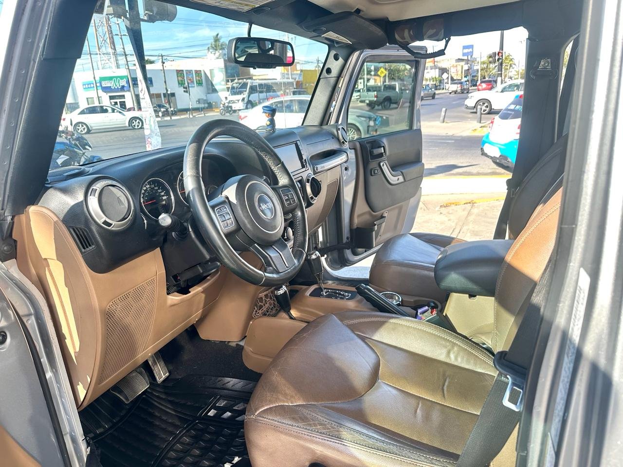 jeep wrangler unlimited sahara 2016 4x4 automatico jeep wrangler unlimited sahara 2016 4x4 automatico