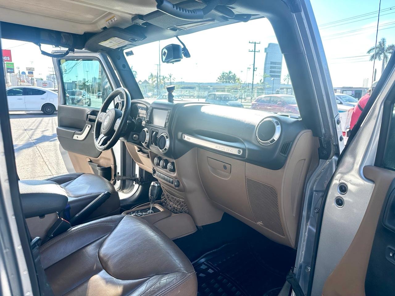 jeep wrangler unlimited sahara 2016 4x4 automatico jeep wrangler unlimited sahara 2016 4x4 automatico