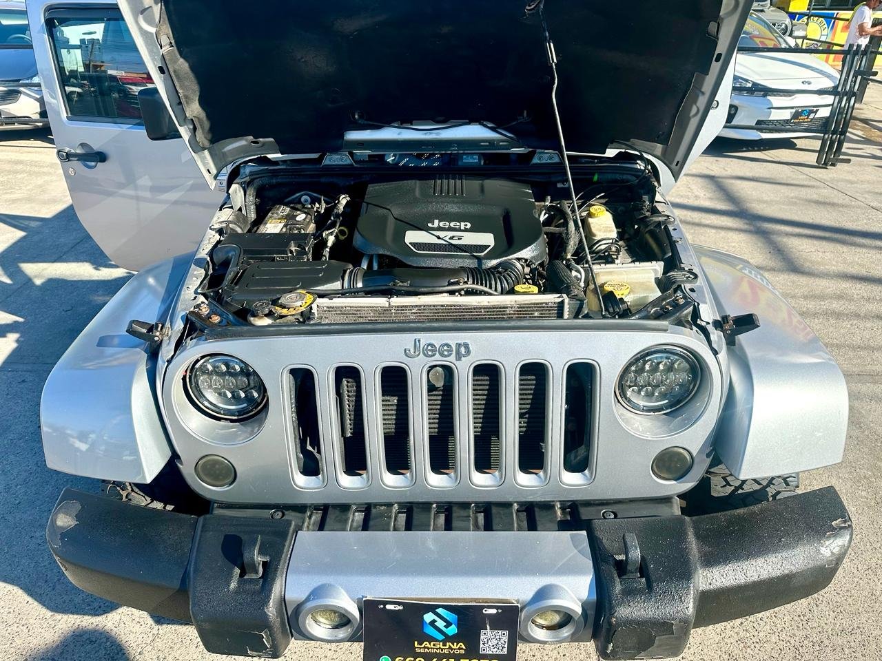 jeep wrangler unlimited sahara 2016 4x4 automatico jeep wrangler unlimited sahara 2016 4x4 automatico