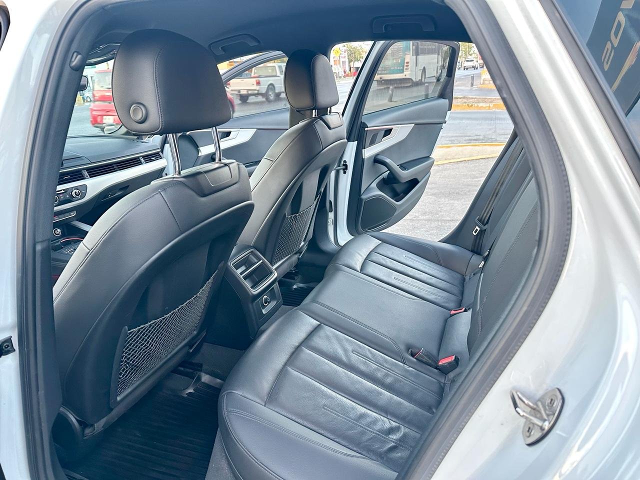 audi a4 select 2019 automático audi a4 select 2019 automático