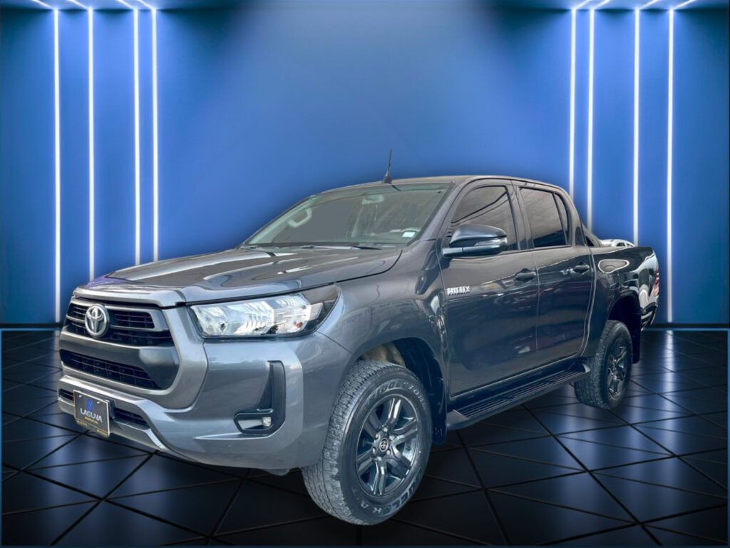 Toyota Hilux SR 2023 Manual